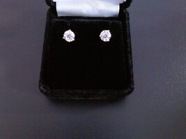14k Rose Gold Diamond Stud Earrings