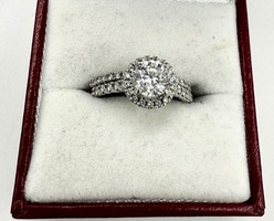 Wedding Set 14kwg 5g with 1ct center stone