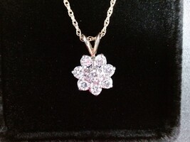 4kt Yellow Gold Diamond Pendant Necklace