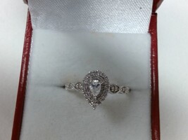  Diamond Fashion Ring